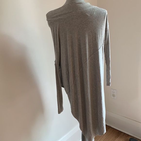 🌈  3/$20 Free People We the Free oversized top fits extra small to medium - Picture 5 of 8